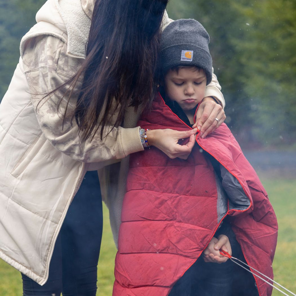 Campfire Puffy Blanket - Cherry Charcoal