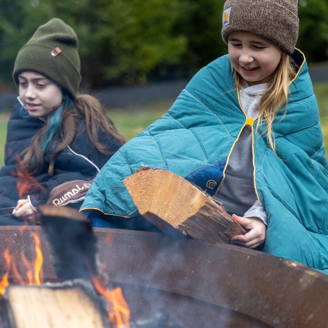 Campfire Puffy Blanket - Sage Navy